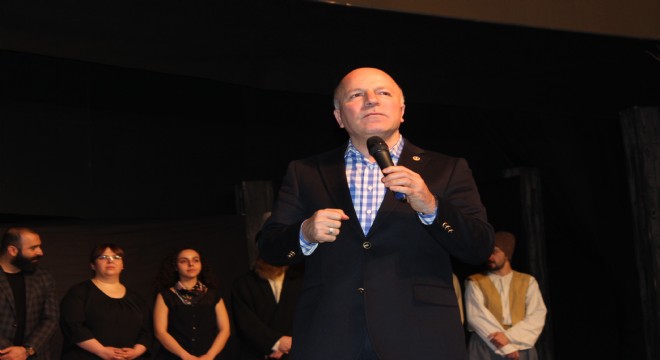 Sekmen'den Erzurum basınına övgü