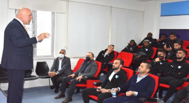 Sekmen'den Erzurumspor'a moral destek