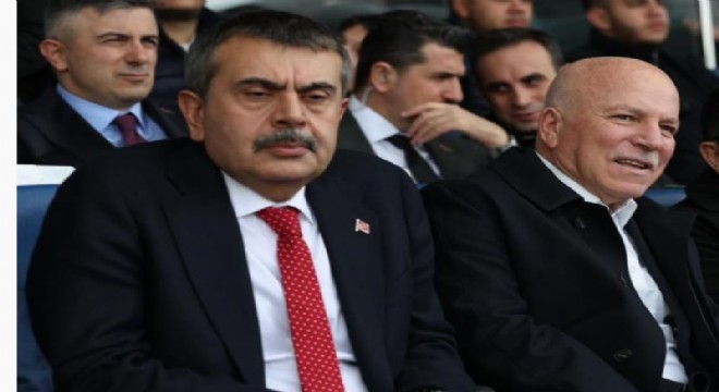 Sekmen'den Tekin'e destek açıklaması