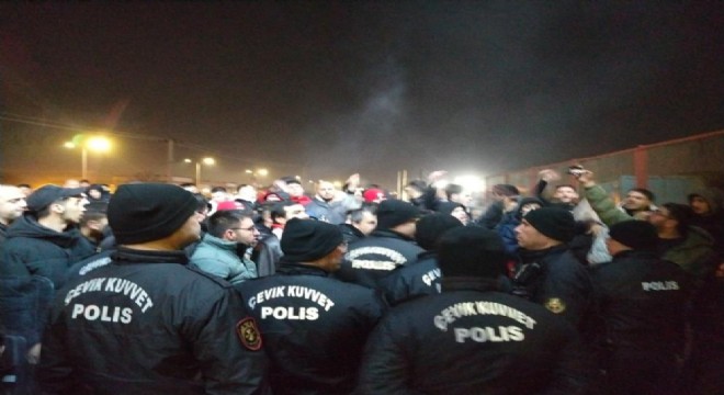 Sivasspor'a taraftarlardan tesislerde protesto