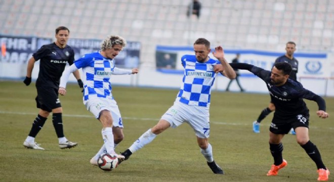 Sözeri:  ‘Kötü oynadık ve kaybettik'