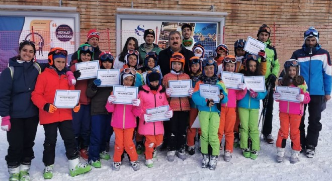 Sunar'dan öğrencilere belge ödülü