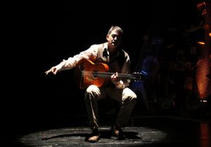 Alkışlar “Anlatılan Senin Hikâyendir” içindi