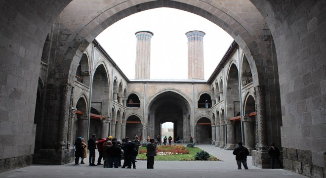 Turizme ‘Çifte' can