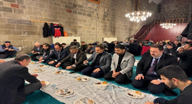 Ulu Cami'de sessiz iftar