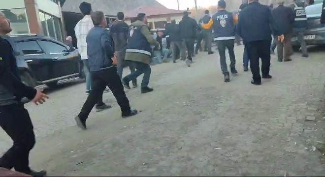 Uzundere'de seçim kavgası