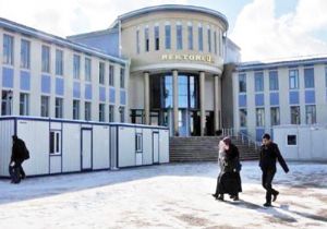 Vanlı akademisyenlerden ortak tepki