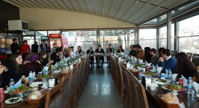 Vali Memiş ve Rektör Çomaklı öğrencilerle  buluştu