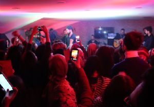 Tugay Apart'tan öğrencilere moral destek