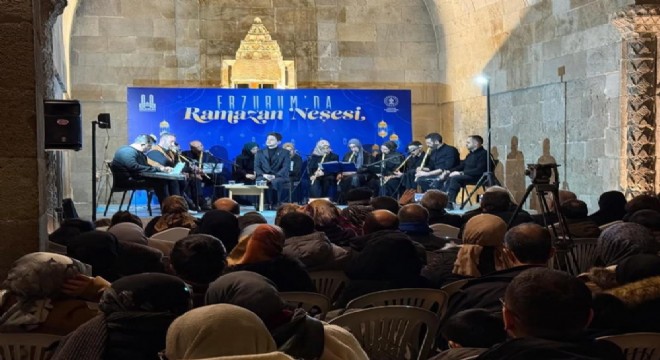 Yakutiye Medresesi'nden ney konseri