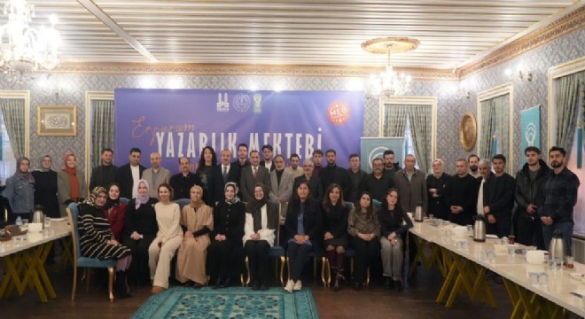 Yazarlık Mektebi ilk mezunlarını verdi