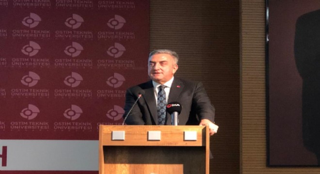 Yıldırım: Ay'ın yüzeyine bir araç indirmeyi hedefliyoruz
