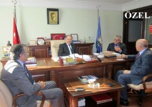 AK Parti Heyeti sendikalarla istişare etti