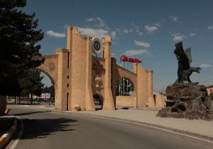 ATAÜNİ'de 2 atama
