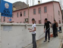 Bu kez eğitime öğrenciler destek verdi