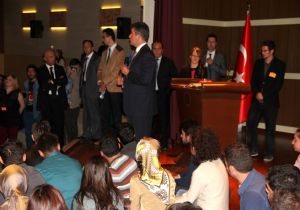 ‘Burada olmasaydık, Gezmiş'i anardık'