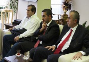 CEO'lar kamp merkezini inceledi