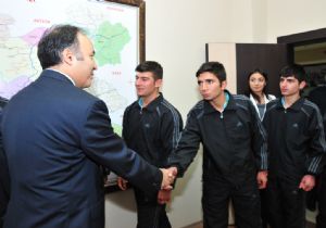 Altıparmak'tan şampiyon ciritçilere övgü