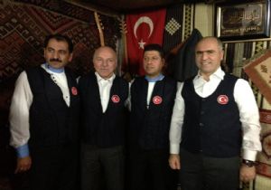 Sekmen dadaş kıyafetiyle poz verdi