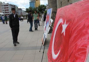 GSF öğrencilerinden sanatsal protesto