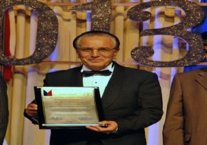 Dadaş Güvenen'e barış ödülü