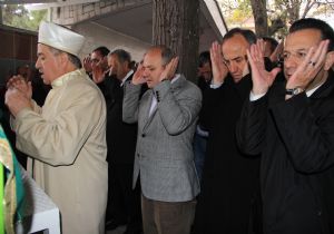 Altıparmak, Çakacak'ın acısını paylaştı