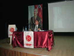 Öztürk'ten Anayasa konferansı