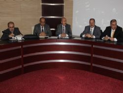 Şubat kısa, gündem uzun..