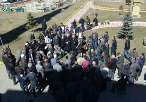 Sekmen Hilalkent esnafıyla istişare etti