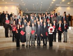 Solmuş'a Yılın Tezi ödülü