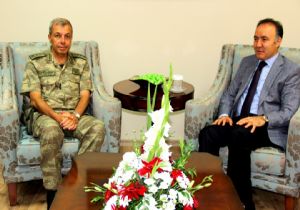 Tümgeneral Batı veda turunda