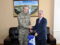 Tümgeneral Batı'dan ETÜ'ye ziyaret
