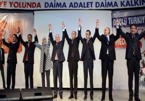 Dadaşlar AK Tanıtım'da buluştu
