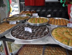 Tatlı satışında patlama